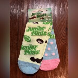 Junior Mints Women's Low Cut Novelty Socks - Green and Pink